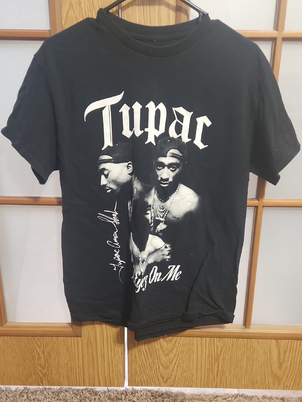 Tupac 2pac All Eyez On Me Graphic Tshirt Size Medium